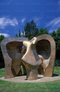 01520-Escultura-Moore-Gernika-Bizkaia-Euskadi