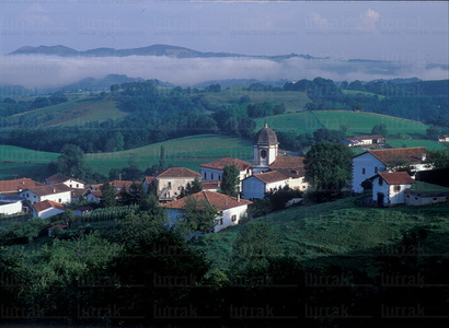 02124-Paisaje-Zugarramurdi-Navarra