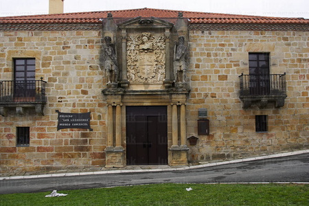 Exterior-Palacio-Lazarraga-Zalduuuondo-Álava-Euskadi