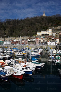 Barcas-Puerto-San-Sebastián-Gipuzkoa-Euskadi