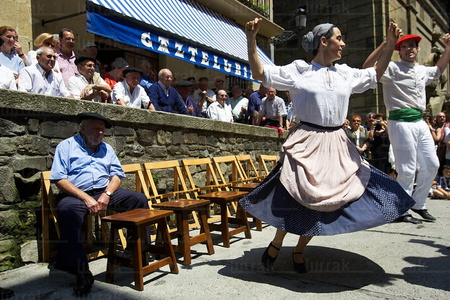 03645-Baile-Día-Arrantzale-San-Sebastián-Gipuzkoa-Euskadi