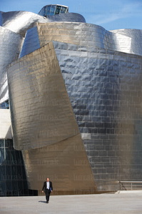 04100-Formas-Titanio-Museo-Guggenheim-Bilbao-Bizkaia-Euskadi