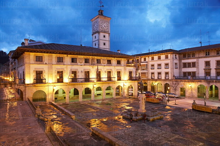 05291-Plaza de los Fueros. Gernika, Bizkaia, Euskadi
