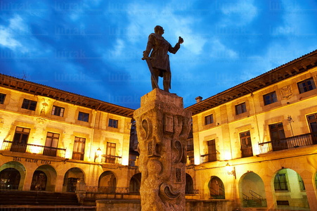 05295-Plaza de los Fueros. Gernika, Bizkaia, Euskadi