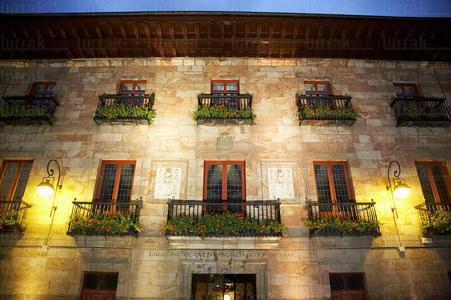 05890-Fachada del ayuntamiento. Casa Palacio Corral- Ipeñarriet