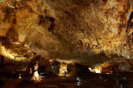 06697-Cueva de Pozalagua. Karrantza, Alava, Euskadi