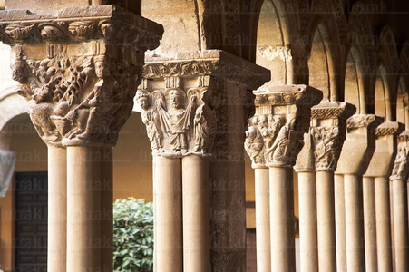 07468-Capiteles en el Claustro, Catedral de Santa Maria de Tudel