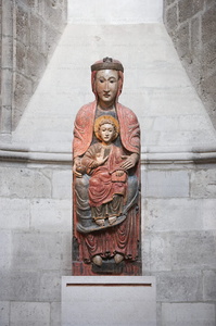 07480-Imagen de la Vírgen Blanca. Catedral de Santa Maria de Tu