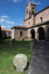 8133-Estelas Funerarias. Iglesia de Nuestra SeÒora de La Asunci
