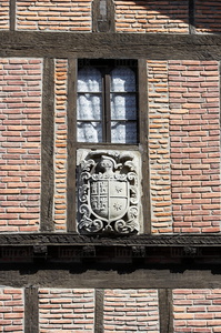 8138-Escudo Nobiliario en una Fachada. Etxalar, Navarra